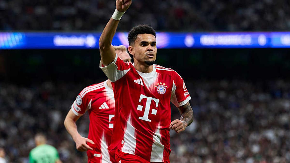  Luis Díaz is flying at Bayern Munich. | Diego Souto/Getty Images 