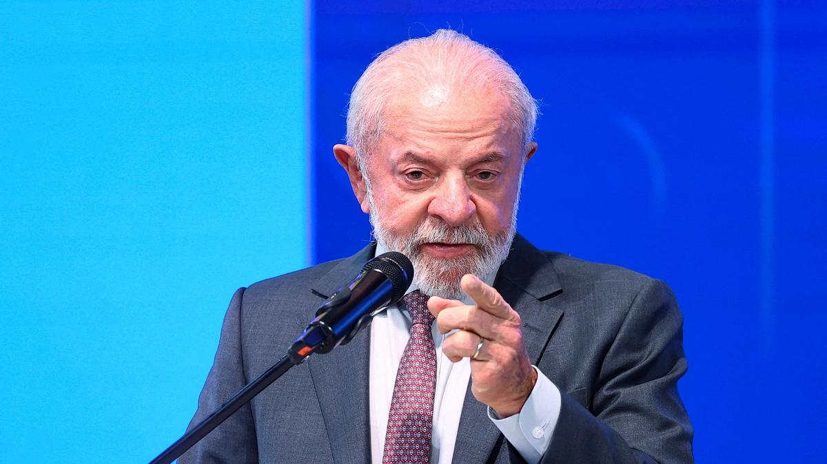 FILE PHOTO: Brazilian President Luiz Inacio Lula da Silva speaks during the opening ceremony of the Brazil pavilion at the Hannover Messe, in Hanover, Germany, April 20, 2026. REUTERS/Lisi Niesner/File Photo