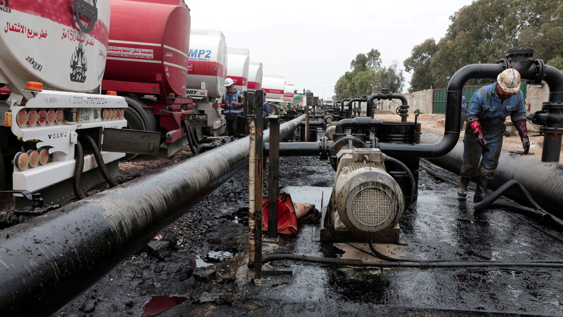 Trump envoy kept financial ties to firm behind $15 billion Hormuz-bypass oil pipeline plan 