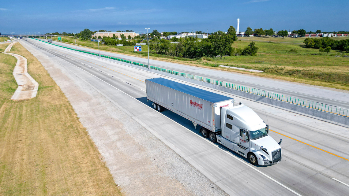 Truck drivers who fled Ukraine war are being jailed by ICE in Oklahoma