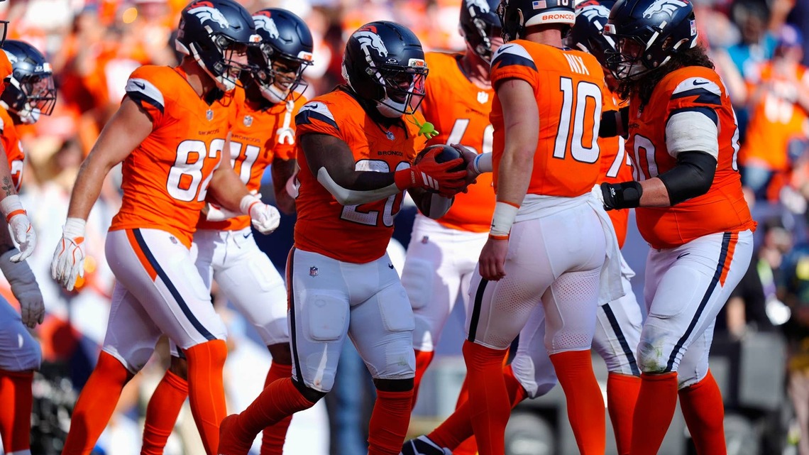 How to Watch Seahawks vs Broncos for Free: Thursday Night Football TV Channel, Live Stream 