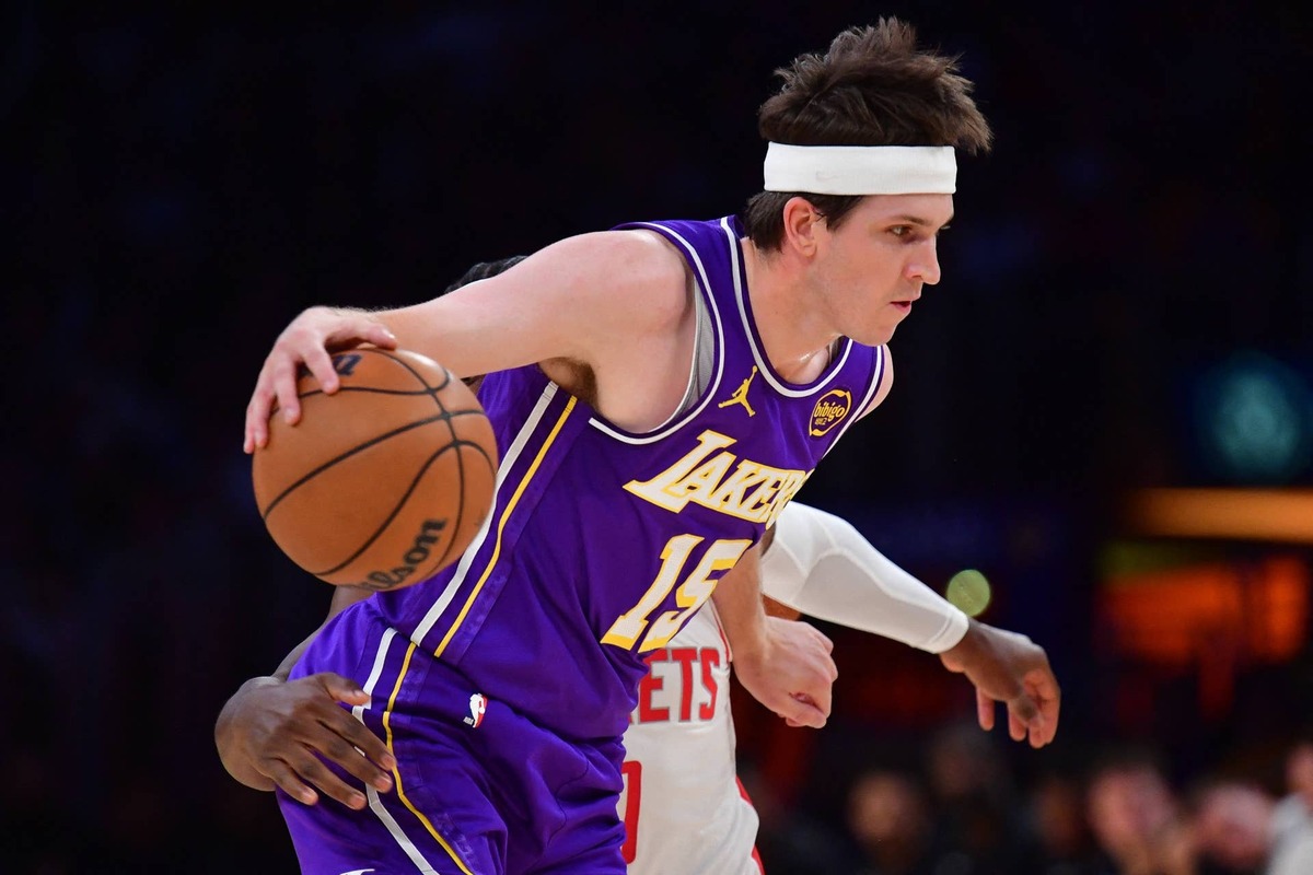  Austin Reaves enters an expanded offensive role following the Lakers' organizational transition beyond LeBron James. Gary A. Vasquez-Imagn Images 