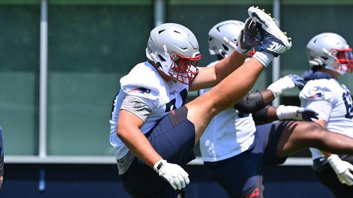  Jun 10, 2026; Foxborough, MA, USA; New England Patriots tackle Caleb Lomu (74) (l) works out during minicamp at Gillette Stadium. Mandatory Credit: Eric Canha-Imagn Images | Eric Canha-Imagn Images 