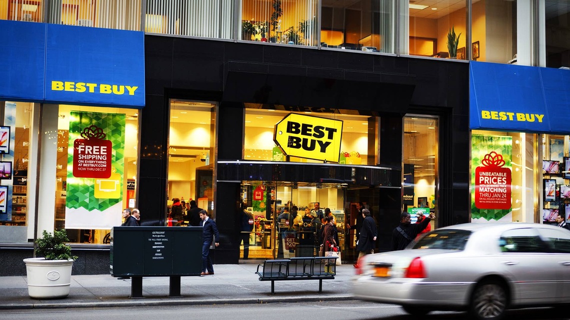 Best Buy keeps price matching policy that Target dropped