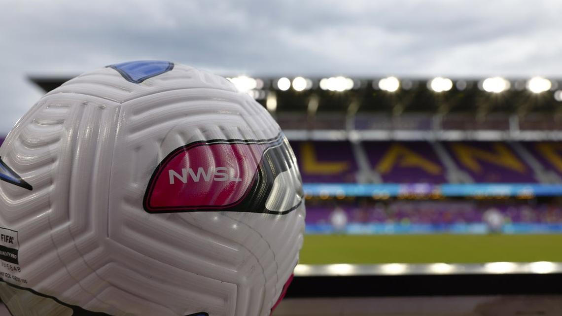 NWSL roundup: 9-woman Thorns hold off Reign 