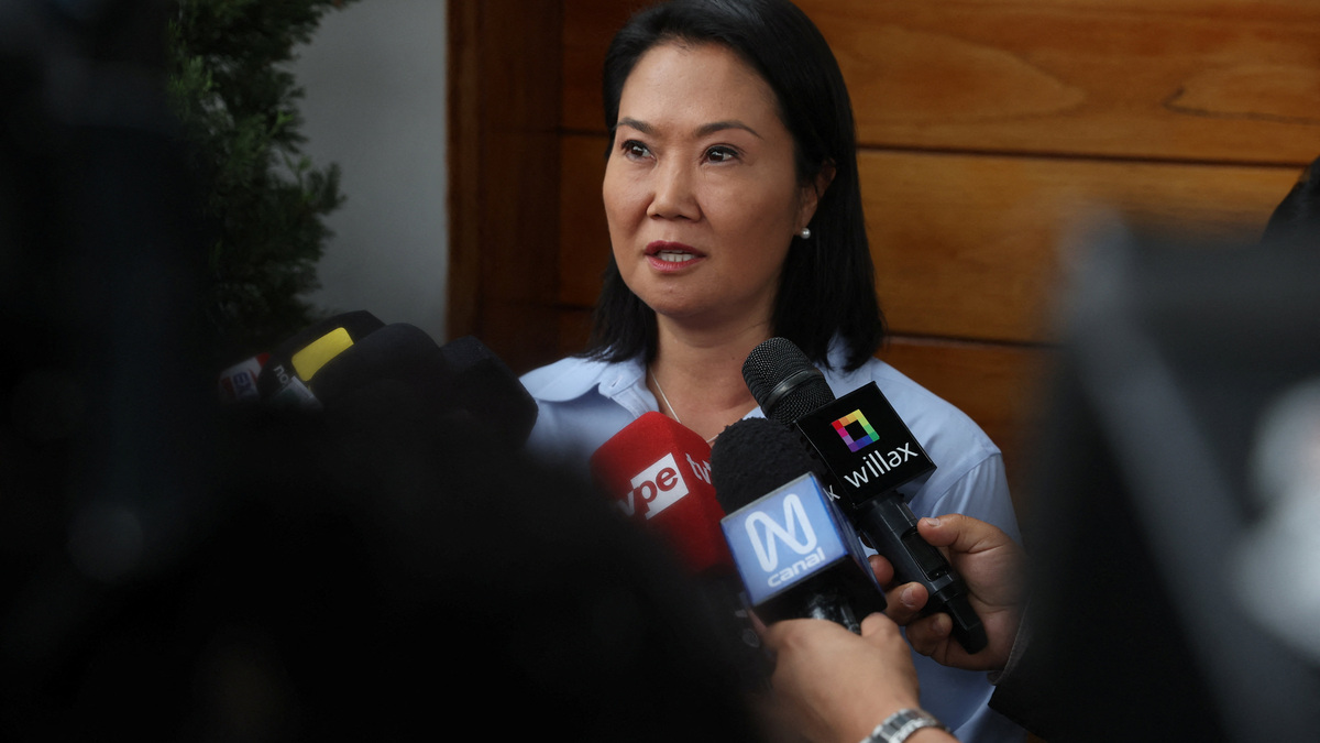 Conservative presidential candidate Keiko Fujimori addresses the media as the presidential count enters a third day as left-wing candidate Roberto Sanchez has taken a slim lead against Fujimori, in Lima, Peru, June 9, 2026. REUTERS/Alessandro Cinque
