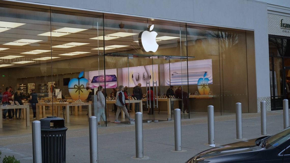 Apple can't shield buyers from Al's memory crunch anymore 