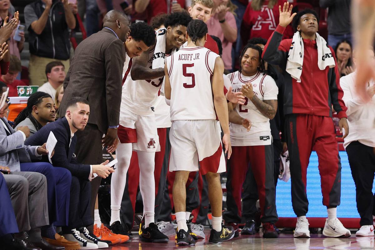  Arkansas Razorbacks guard Darius Acuff Jr (5) 