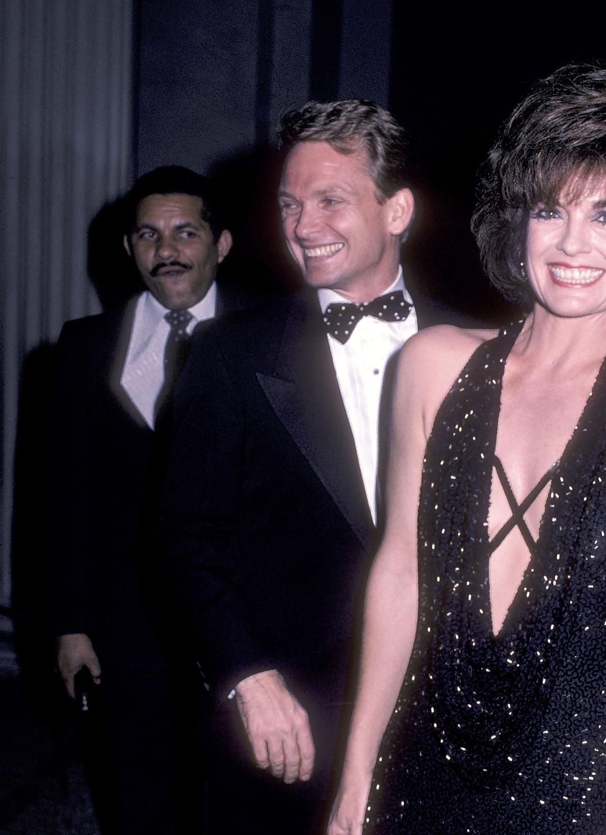 Actress Linda Gray and fashion designer Bob Mackie attend the Metropolitan Museum of Art’s Costume Institute Gala Exhibition of “Yves Saint Laurent: 25 Years of Design” on December 5, 1983 at the Metropolitan Museum of Art in New York City.Ron Galella, Ltd. / Contributor