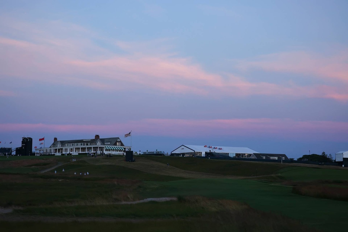 The first round of the 2026 U.S. Open at Shinnecock Hills Golf Club in Southampton, N.Y., saw play suspended due to darkness on Thursday, June 18, 2026. (Dustin Satloff/USGA)