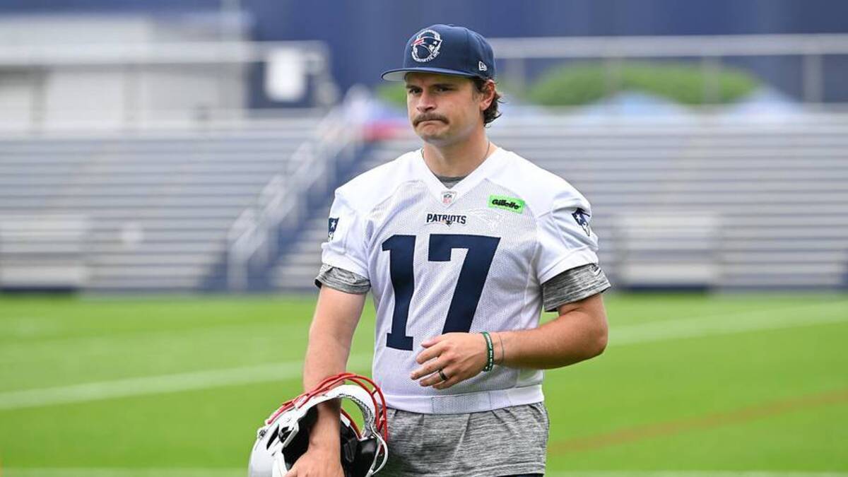  Jun 9, 2025; Foxborough, MA, USA; New England Patriots punter Bryce Baringer (17) leaves the practice fields after minicamp at Gillette Stadium. Mandatory Credit: Eric Canha-Imagn Images | IMAGN IMAGES via Reuters Connect 