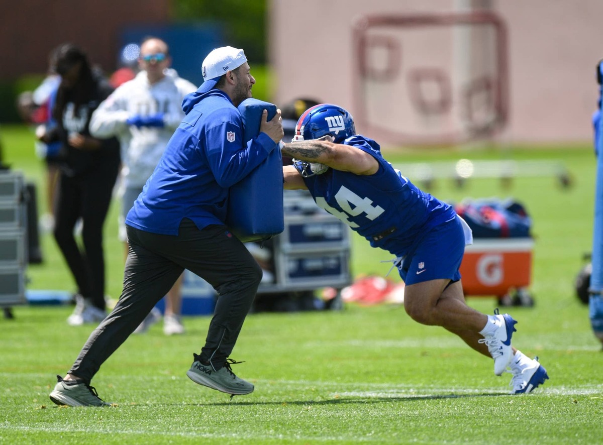  May 10, 2025; East Rutherford, NJ, USA; New York Giants running back Cam Skattebo (44) participates in a drill during rookie minicamp at Quest Diagnostics Training Center. 