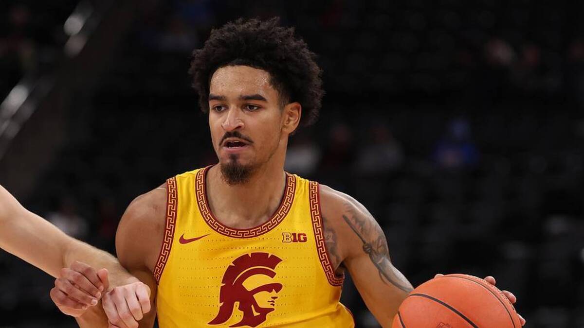  Nov 14, 2025; Inglewood, California, USA; Southern California Trojans guard Rodney Rice (1) dribbles the ball against Illinois State Redbirds guard Johnny Kinziger (11) during the first half of the Hall of Fame Series game at Intuit Dome. Mandatory Credit: Kiyoshi Mio-Imagn Images | Kiyoshi Mio-Imagn Images 