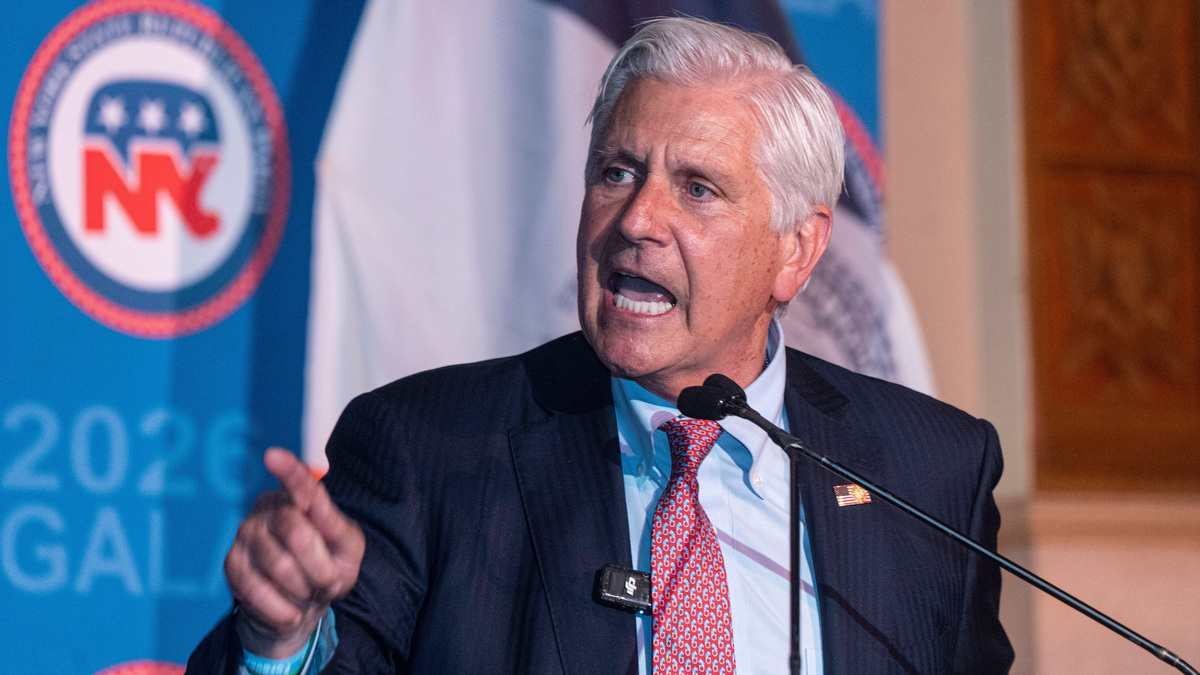Bruce Blakeman, a Nassau County executive and Republican candidate for New York governor, speaks during a GOP gala in Manhattan on May 19, 2026.