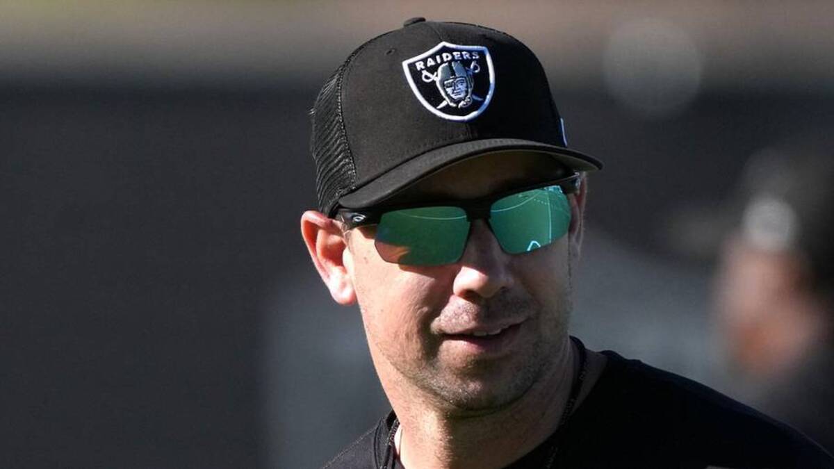  Jun 9, 2026; Henderson, NV, USA; Las Vegas Raiders coach Klint Kubiak during minicamp at Intermountain Health Performance Center. Mandatory Credit: Kirby Lee-Imagn Images | Kirby Lee-Imagn Images 