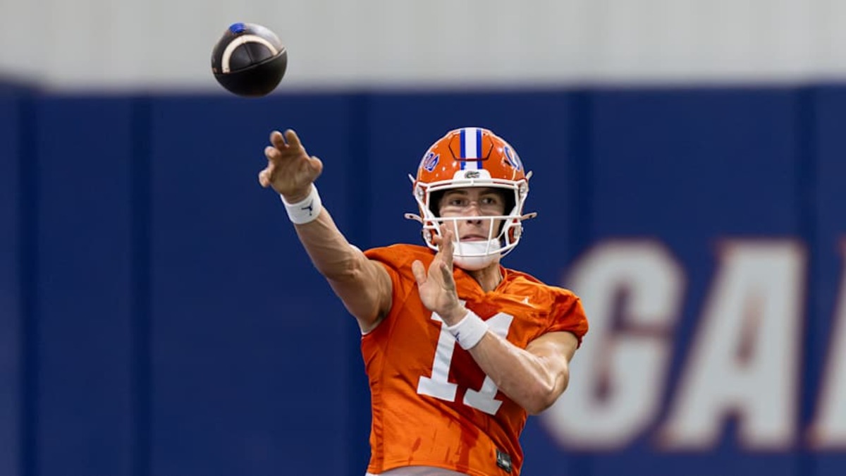  Florida quarterback Will Griffin (11). | Kyle Lander / Florida Gators on SI 