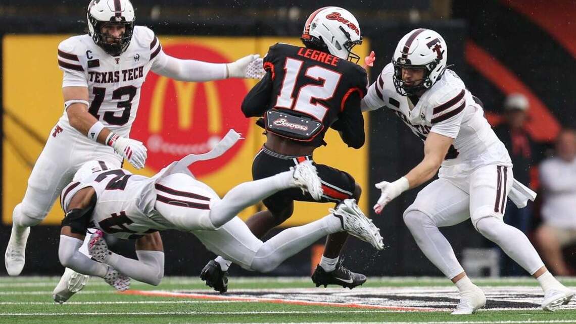 No. 13 Texas Tech scores 2 fourth-quarter TDs to rally past Oregon State 