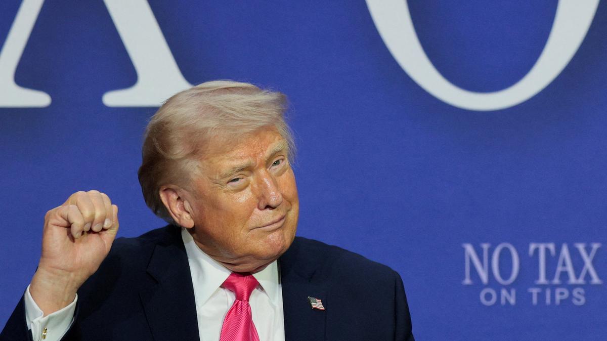 U.S. President Donald Trump gestures during a roundtable focused on tax cuts in Las Vegas, Nevada, U.S., April 16, 2026. REUTERS/Evan Vucci