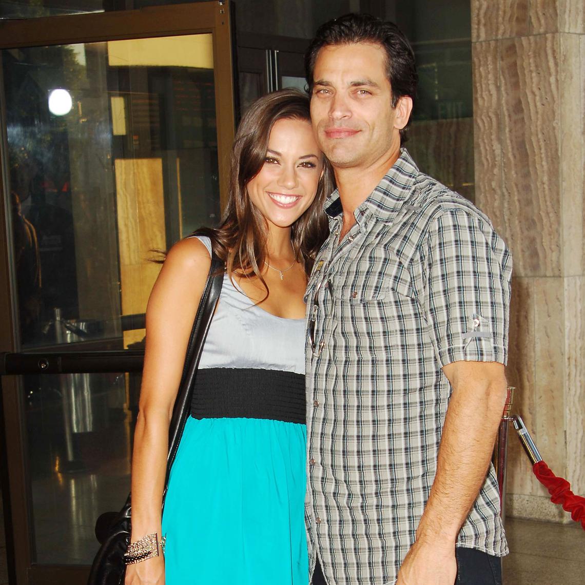  Picture Perfect/Shutterstock 