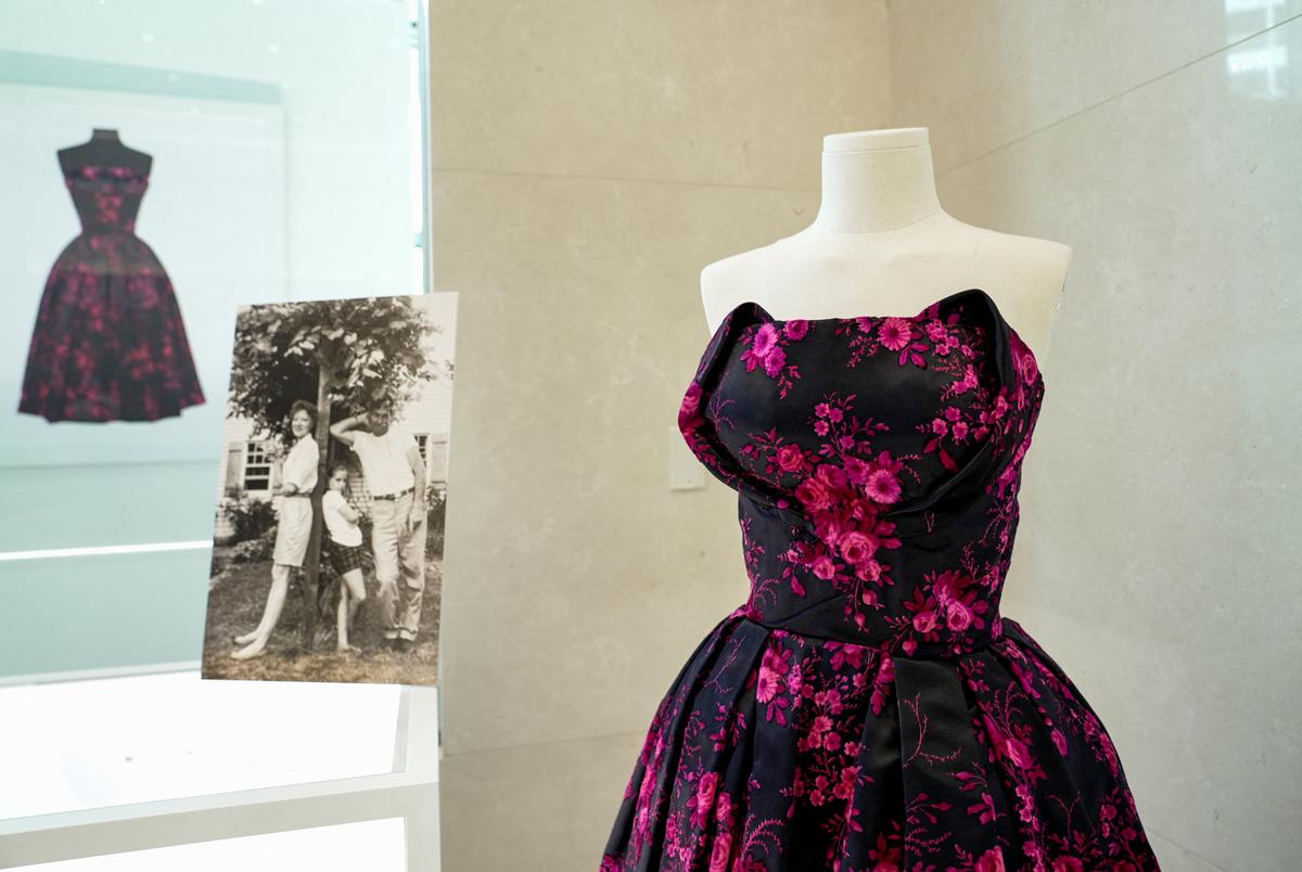 Memorabilia belonging to late model and movie star Marilyn Monroe is displayed alongside a photograph during a preview ahead of an upcoming auction in Los Angeles, California, U.S., May 8, 2026. REUTERS/Arafat Barbakh