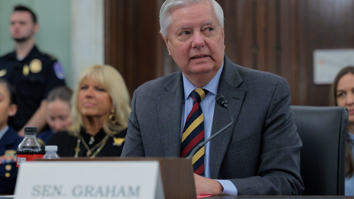 Sen. Lindsey Graham Complained of Feeling Unwell Before His Death 