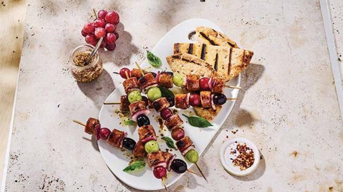 
        Eleve sus reuniones de verano pensando en la salud: aperitivos, comidas y guarniciones fáciles hechas con uvas frescas y jugosas
       