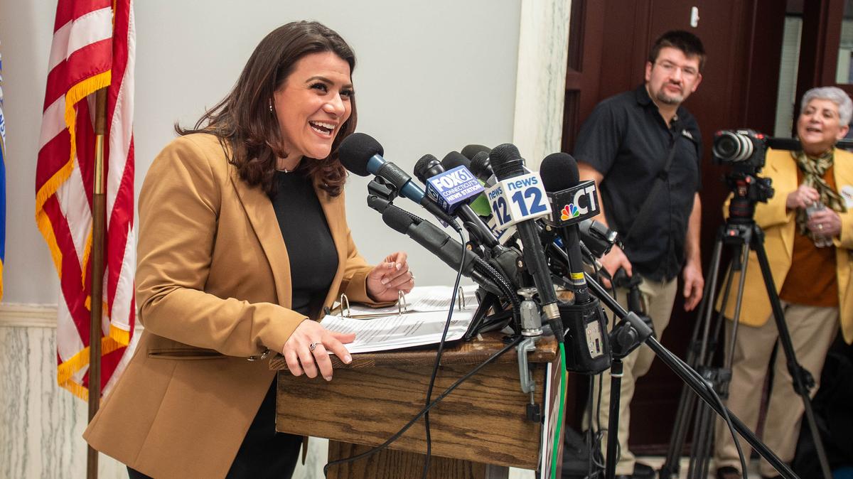 New Britain Mayor Erin Stewart announces that she will explore a run for governor during a press conference at the New Britain Town Hall on Tuesday, Jan. 28, 2025 in Connecticut. (Aaron Flaum/Hartford Courant/TNS)