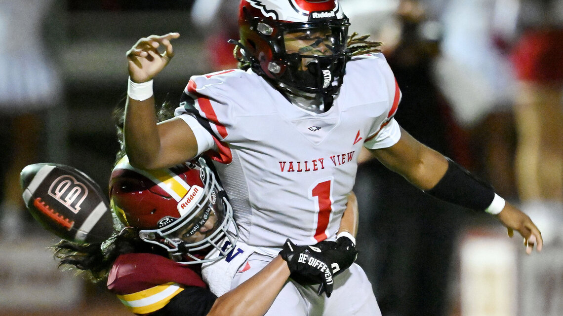 Reyez Ortiz and defense lead Hillcrest football team to win over Valley View 