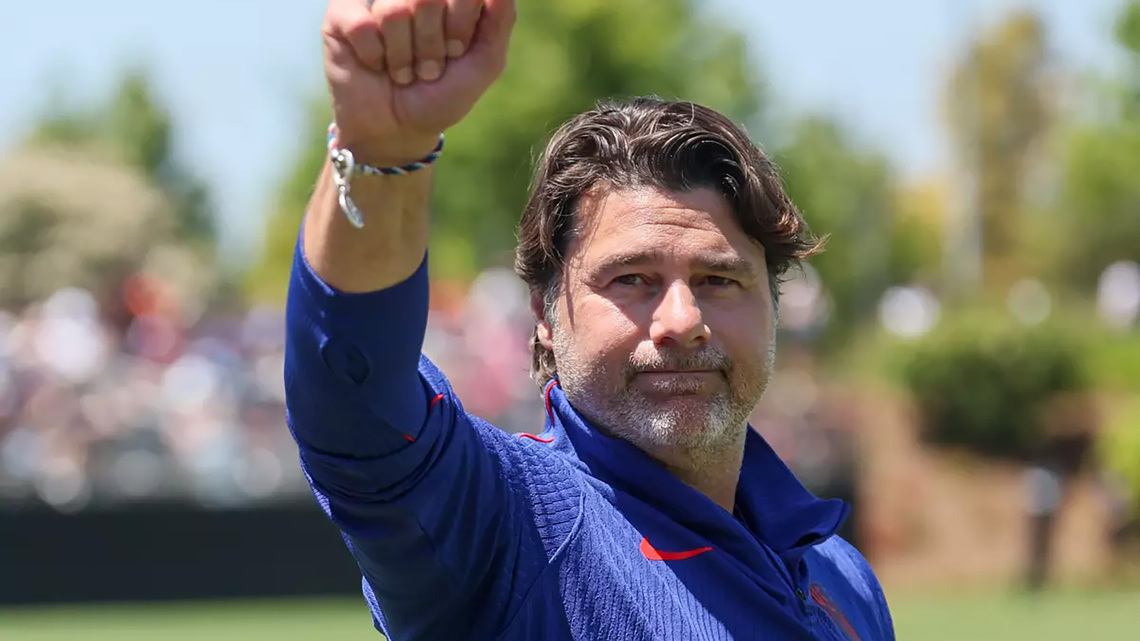 Chanting 'USA! USA!,' thousands welcome US men's soccer team to SoCal ahead of World Cup 