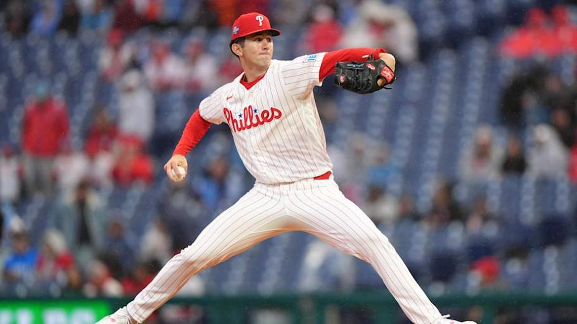  Apr 19, 2026; Philadelphia, Pennsylvania, USA; Philadelphia Phillies starting pitcher Andrew Painter (24) throws a pitch against the Atlanta Braves in the first inning at Citizens Bank Park. | Kyle Ross-Imagn Images 