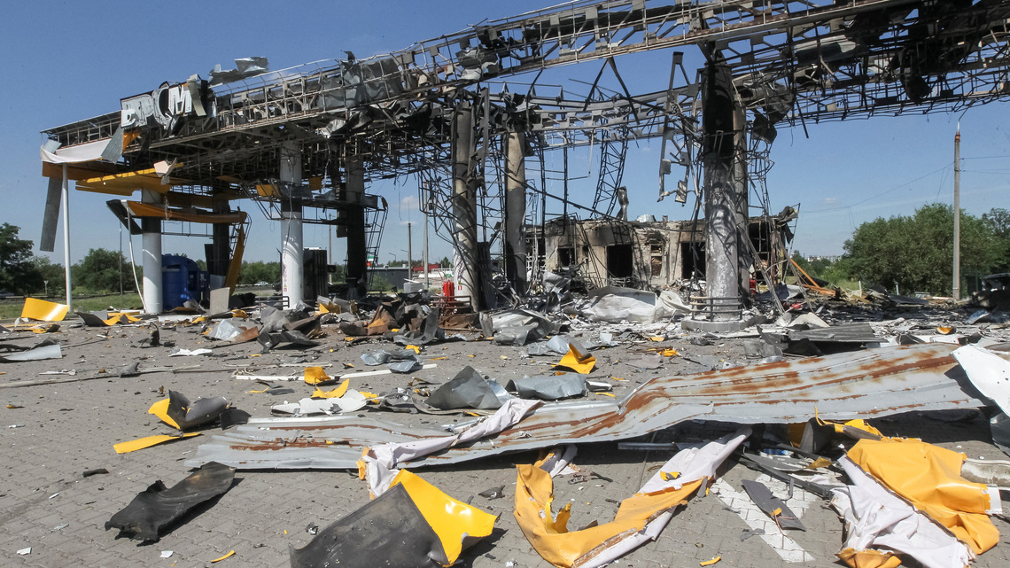 Russia attacks retail fuel stations in Ukraine, killing one, official says 