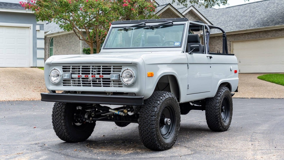 1976 Ford Bronco 302 For Sale With 1,300 Miles on the Build 