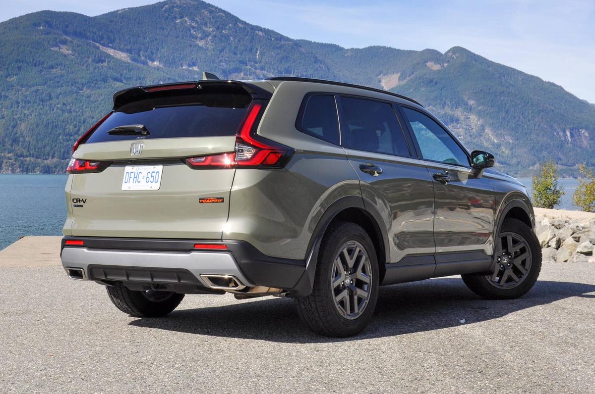  2026 Honda CR-2026 Honda CR-V TrailSport Hybrid Cole Attisha