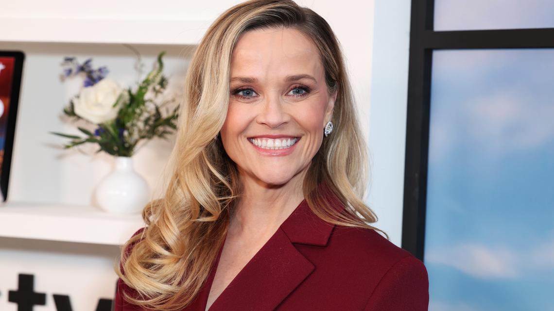 Reese Witherspoon's Floral Blouse Has a $15 Amazon Version 