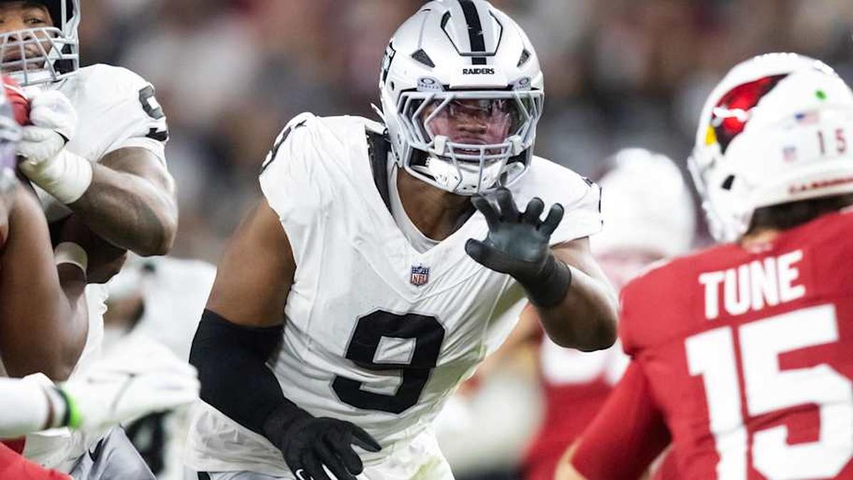  Aug 23, 2025; Glendale, Arizona, USA; Las Vegas Raiders defensive end Tyree Wilson (9) against the Arizona Cardinals during a preseason NFL game at State Farm Stadium. Mandatory Credit: Mark J. Rebilas-Imagn Images | Mark J. Rebilas-Imagn Images 