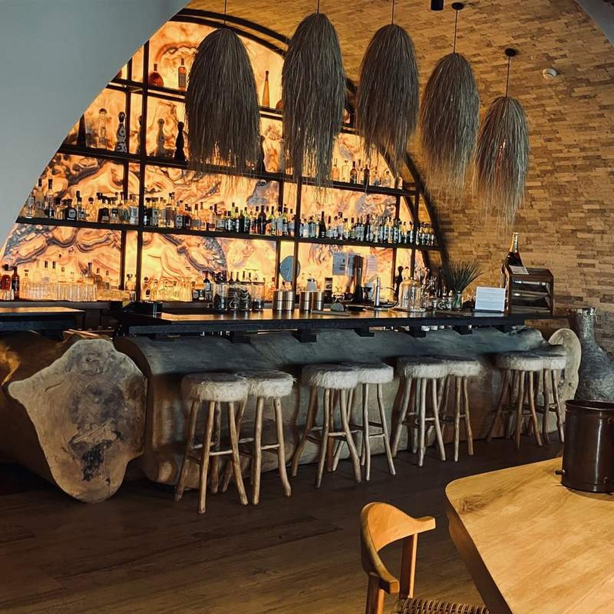  Isola bar is the perfect backdrop to end the night with a nightcap. Photo credit: Merle Rosenstein 