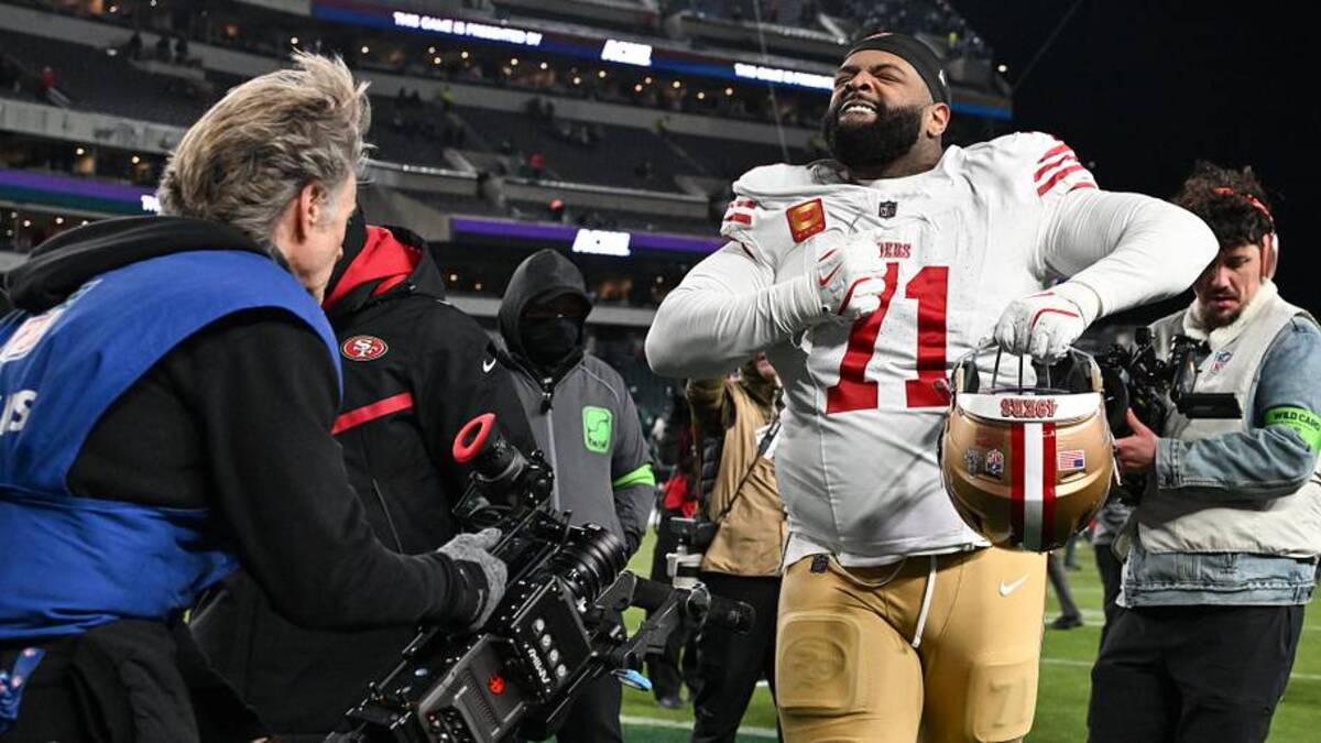  Jan 11, 2026; Philadelphia, PA, USA; San Francisco 49ers offensive tackle Trent Williams (71) celebrates after an NFC Wild Card Round game against the Philadelphia Eagles at Lincoln Financial Field. Mandatory Credit: Eric Hartline-Imagn Images | Eric Hartline-Imagn Images 