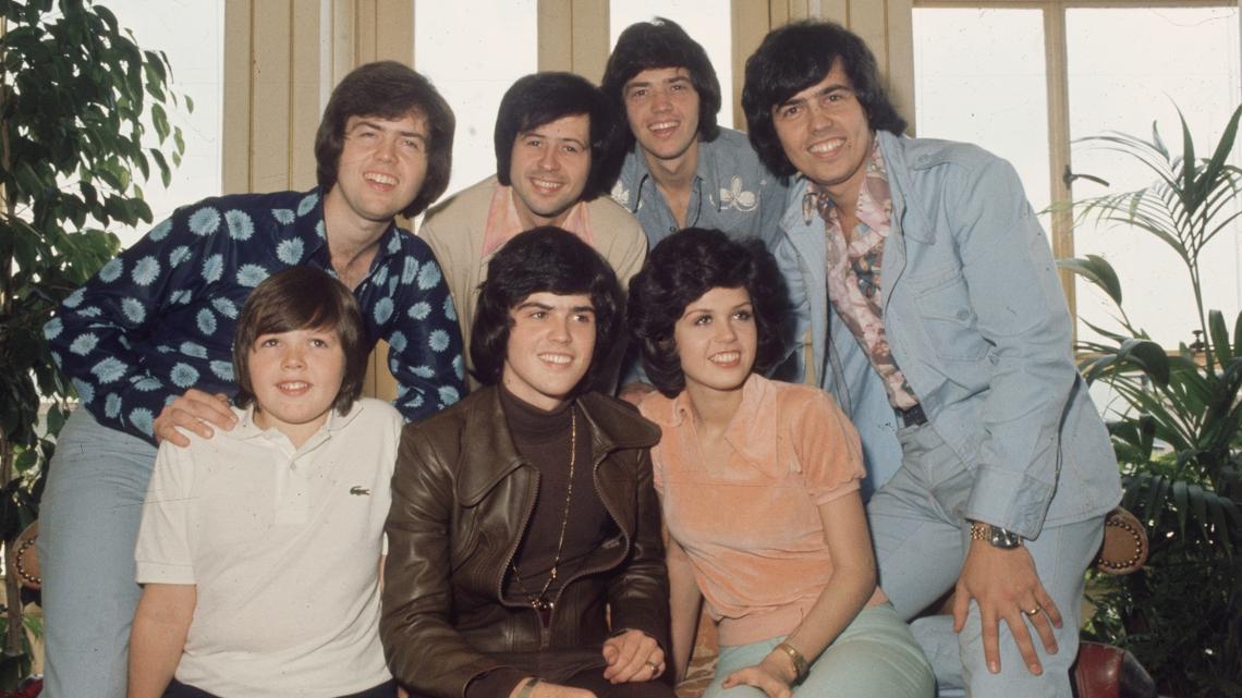 Alan Osmond Dead at 76—Inside All 9 Osmond Siblings' Lives