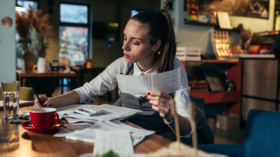 Independent contractor vs. sole proprietor vs. LLC: What's the difference? 