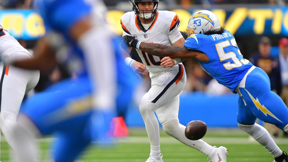 The Broncos Won, but Their Quarterback Concerns Are Getting Harder to Ignore 