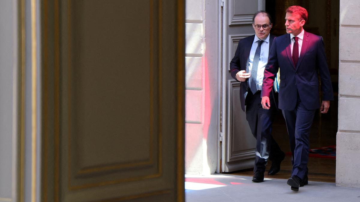 FILE PHOTO: Secretary General of the French Presidency Emmanuel Moulin walks with France's President Emmanuel Macron as they attend a summit on New Caledonia at the Elysee Palace in Paris on July 2, 2025. LUDOVIC MARIN/Pool via REUTERS/File Photo