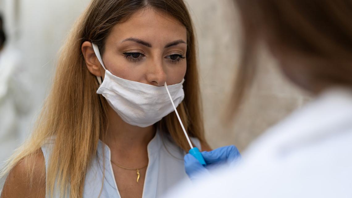 These Are the Most Common COVID-19 Cicada Variant Symptoms Doctors Are Seeing Now 