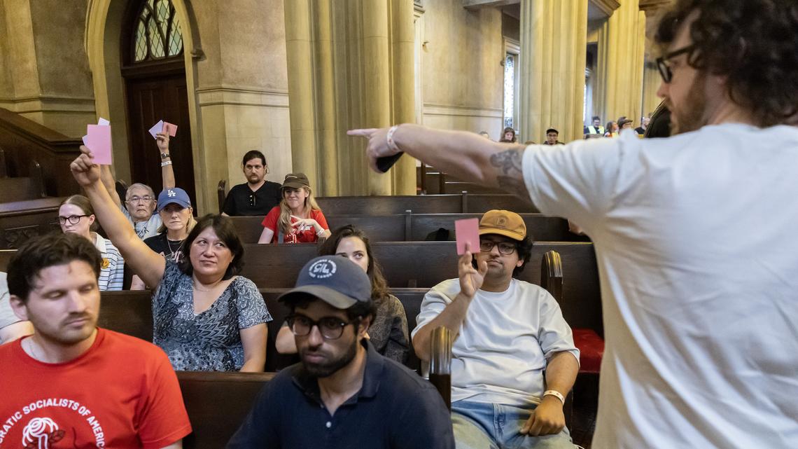 Democratic Socialists of America won't endorse in race for LA mayor 