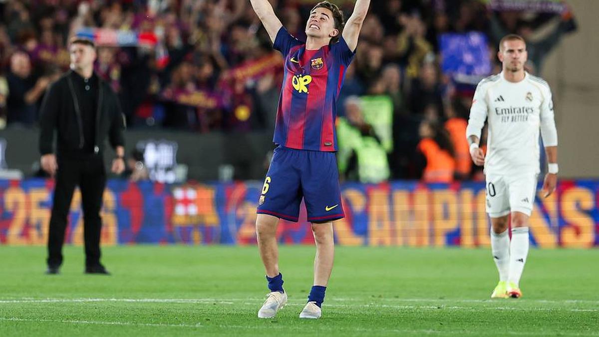  Barcelona clinched the La Liga title defeating Real Madrid. | Irina R. Hipolito/Europa Press/Getty Images 