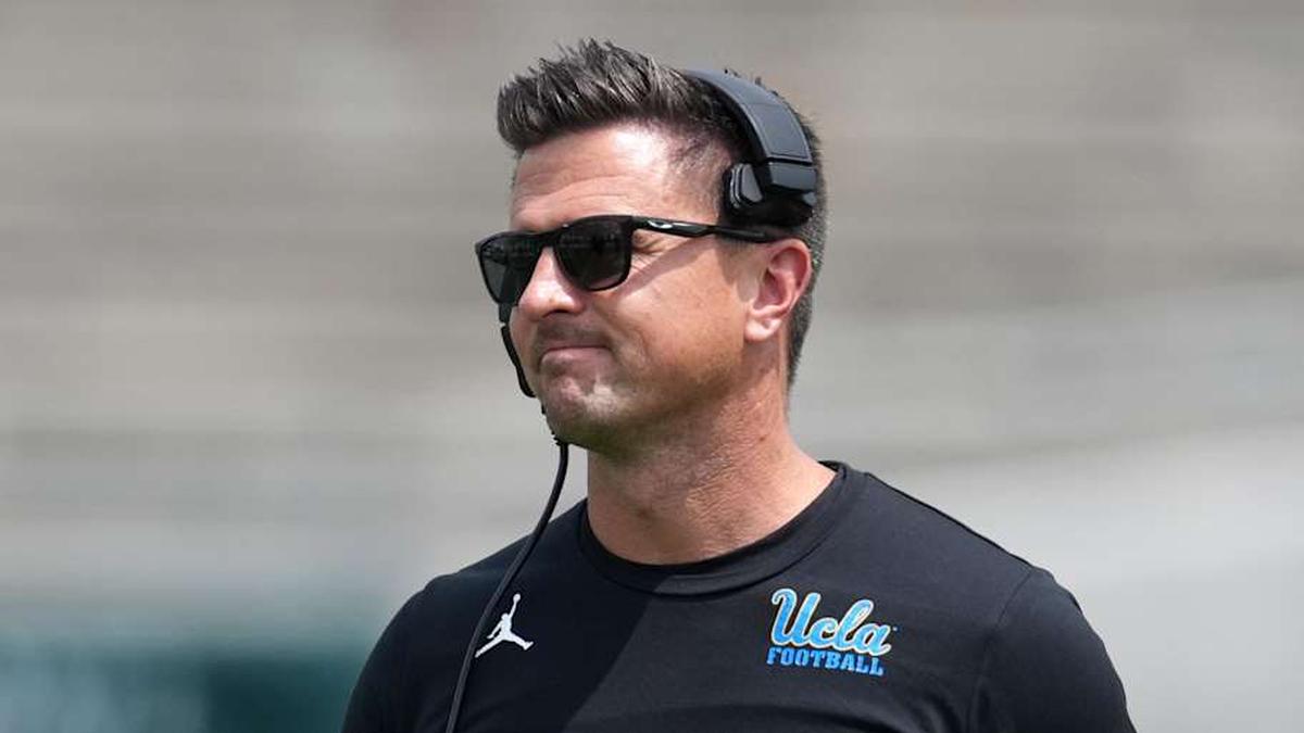  May 2, 2026; Pasadena, CA, USA; UCLA Bruins coach Bob Chesney reacts during the spring game at Rose Bowl. Mandatory Credit: Kirby Lee-Imagn Images | Kirby Lee-Imagn Images 