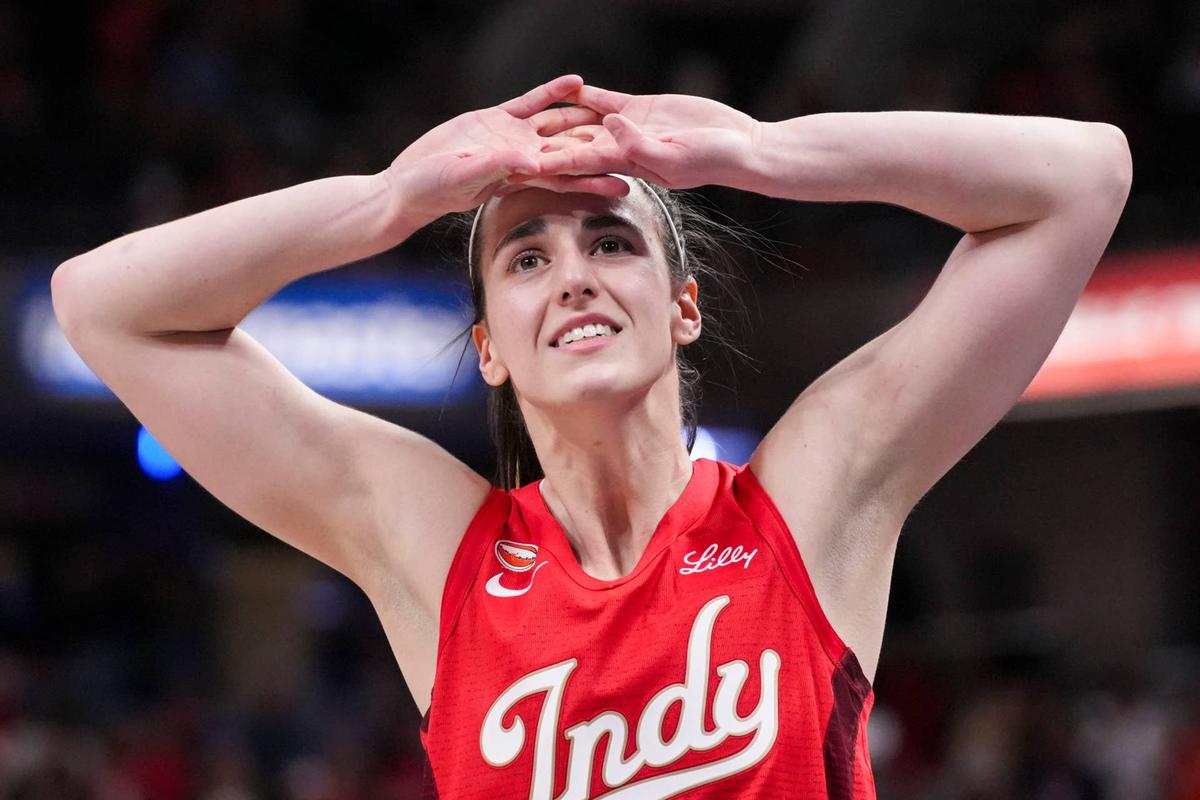  Indiana Fever guard Caitlin Clark (22) reacts during a game. Grace Smith/IndyStar / USA TODAY NETWORK via Imagn Images