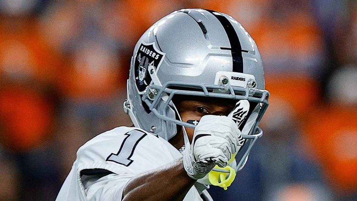  Nov 6, 2025; Denver, Colorado, USA; Las Vegas Raiders wide receiver Tre Tucker (1) gestures at the line of scrimmage in the fourth quarter against the Denver Broncos at Empower Field at Mile High. Mandatory Credit: Isaiah J. Downing-Imagn Images | Isaiah J. Downing-Imagn Images 