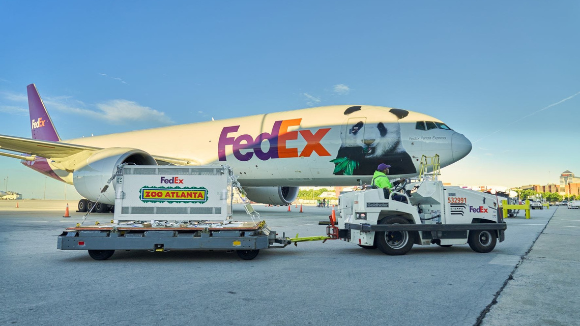 When will Zoo Atlanta visitors be able to see the pandas? Not yet 