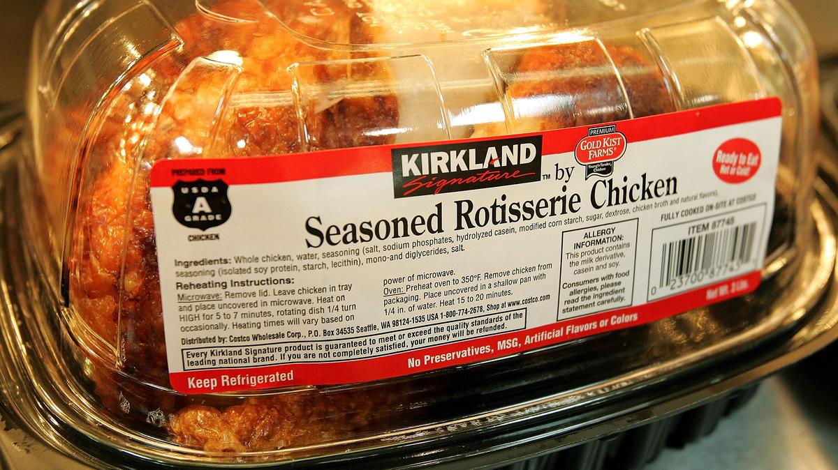 A Kirkland Signature premium brand roasted rotisserie chicken sits at a Costco store June 16, 2005, in Niles, Illinois. (Tim Boyle/Getty Images/TNS)