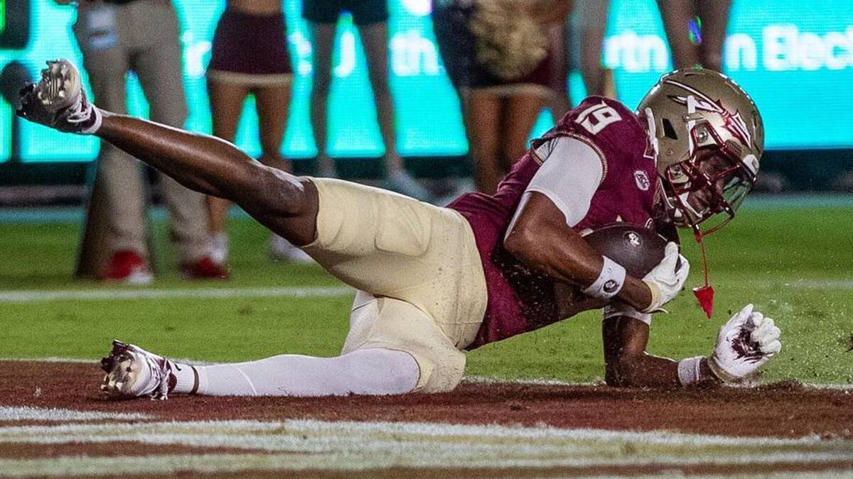  Florida State Seminoles wide receiver Micahi Danzy (19) scores a touchdown. The Miami Hurricanes defeated the Florida State Seminoles 22-28 at Doak Campbell Stadium on Saturday, Oct. 4, 2025. | USA TODAY Network via Reuters Connect 